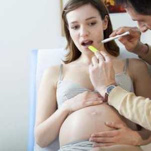 Reguli de tratament în gât în ​​timpul sarcinii și de sân